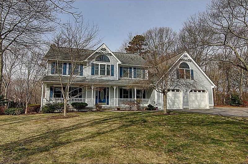 2nd image of 539 Congdon Hill Rd