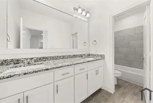 4 bed, 1700 sqft, $2,800 — Photo 4