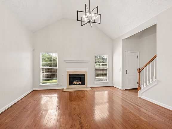 4th image of 2741 Rosedale Pl