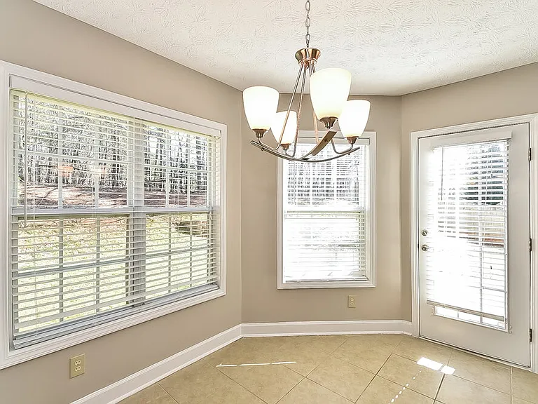 2091 Samantha Cir SW — Photo 6