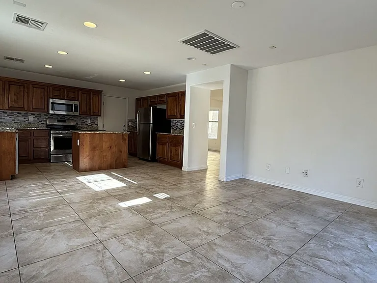 8967 Ryan Creek Ave — Photo 23