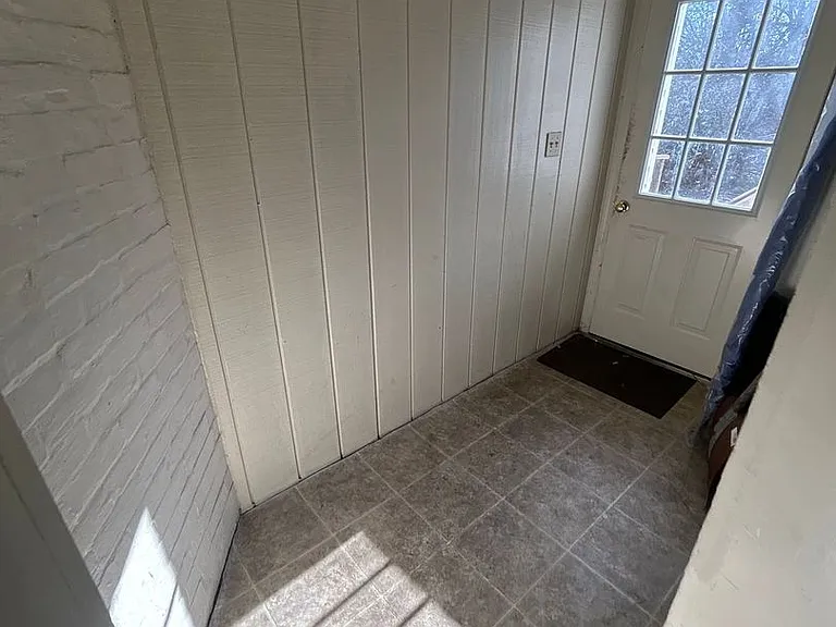 330 N High St #202 — Photo 8