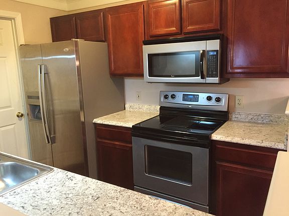 3rd image of 7337 Chatham Ct #3-3B
