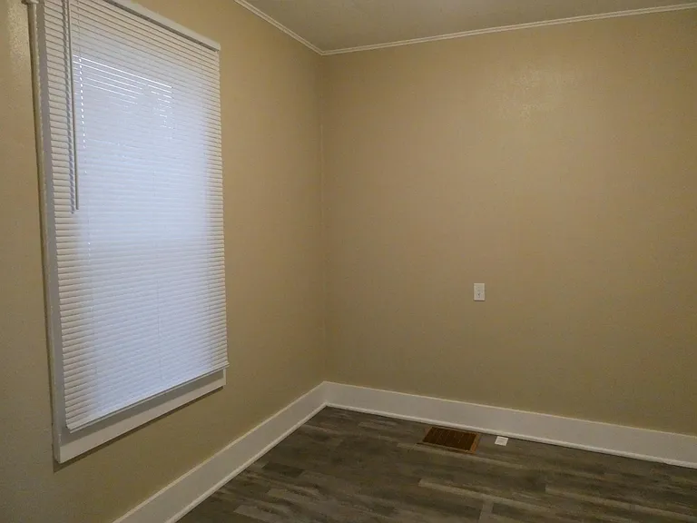 3624 E Liberty Ave — Photo 12