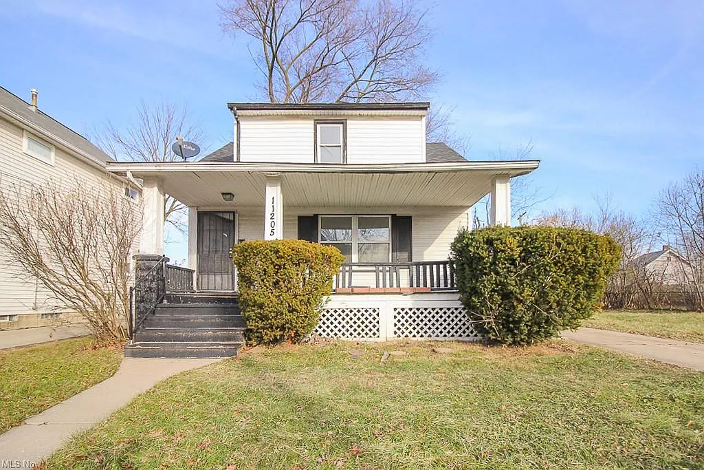 11205 Greenwich Ave photo 1