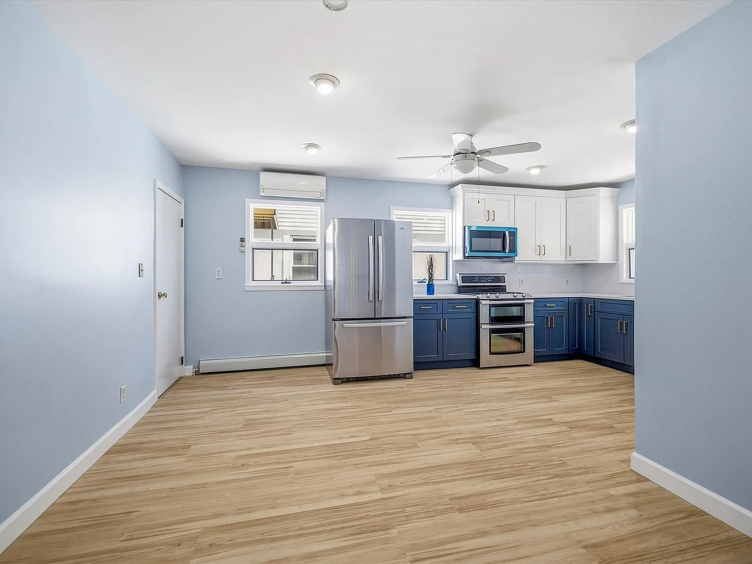 1 bed, $3,100 — Photo 4