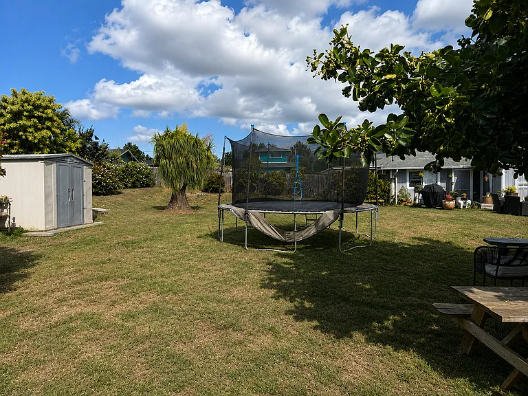 Aliiolani St — Photo 11