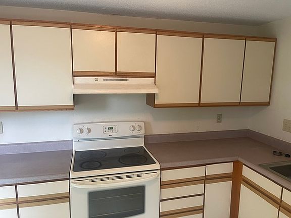 4th image of 7 Padanaram Rd Unit 23