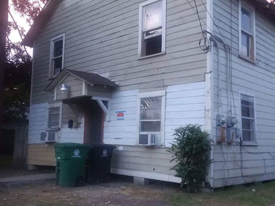 2nd image of 2206 West St APT 2