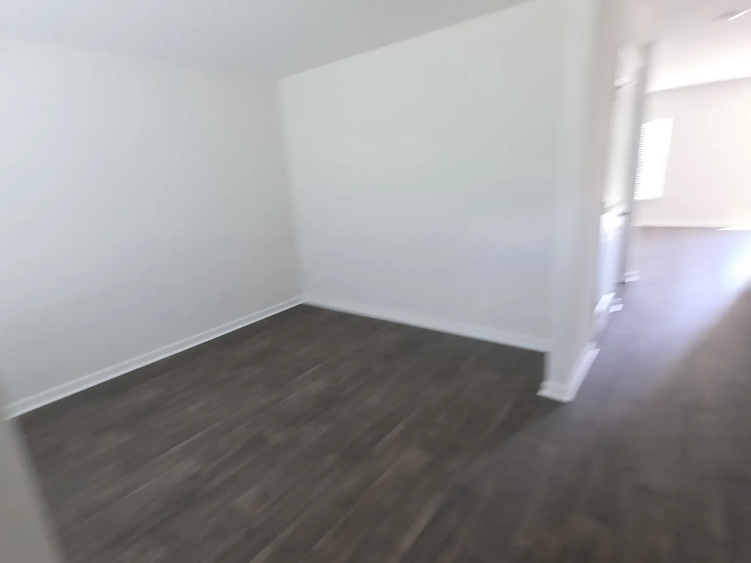 4 bed, 2073 sqft, $3,200 — Photo 4