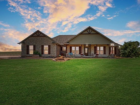 2nd image of 516 Spring Town Rd