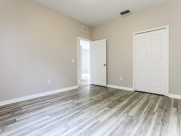 15385 Lakeland Cir — Photo 14