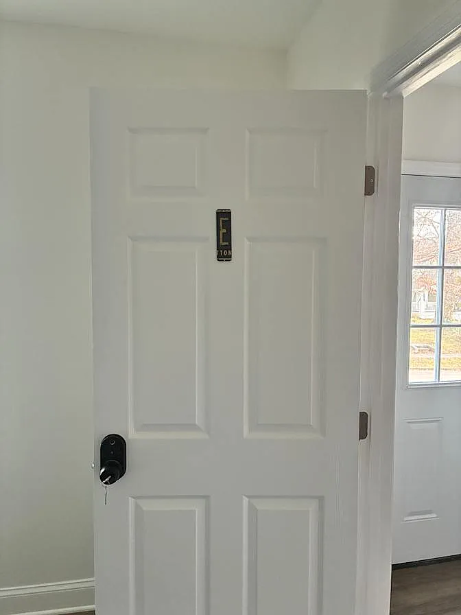 Brand-New Furnished Bedrooms | Utilities Included | Flexible Lease | Near Downtown Knoxville — Photo 2