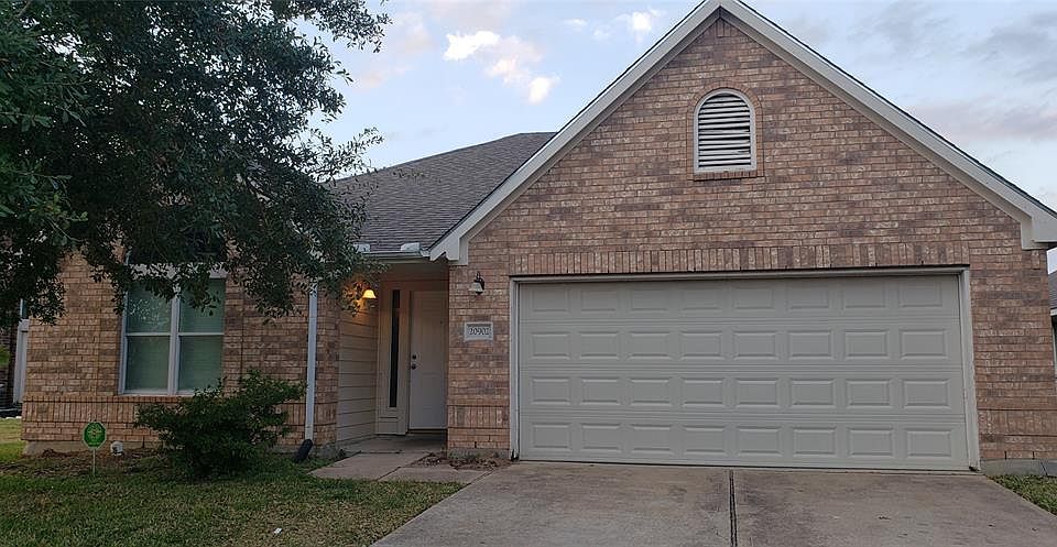 1st image of 20902 Oak Rain Ct