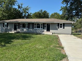 408 NW Central St, Lees Summit, MO 64063
