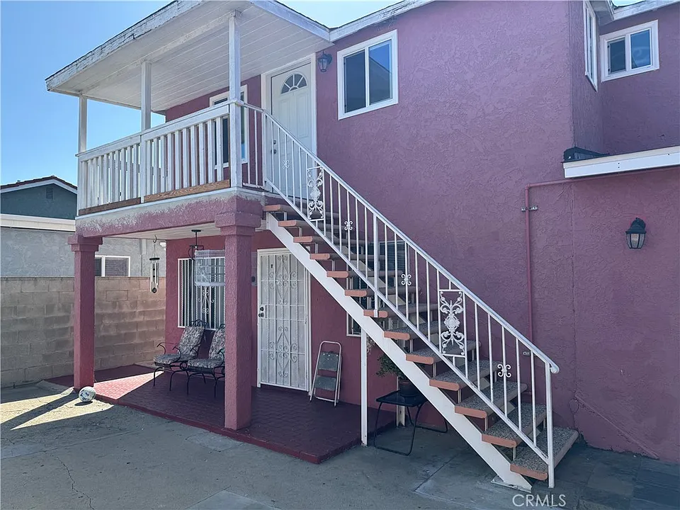 3241 Easy Ave