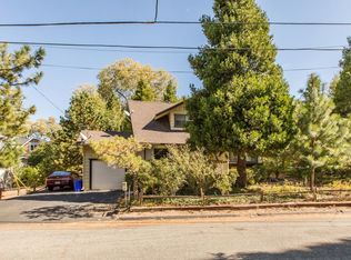 27976 Saint Bernard Ln, Lake Arrowhead, CA 92352