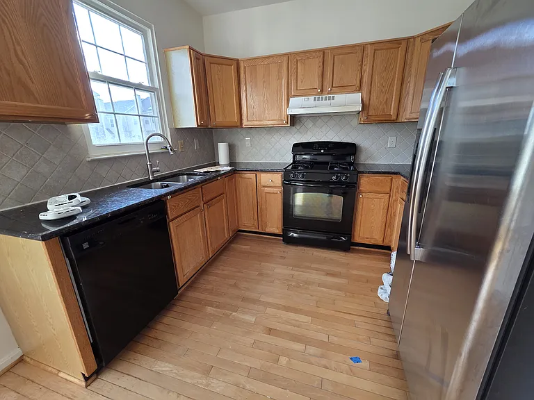 2470 Clover Field Cir — Photo 6
