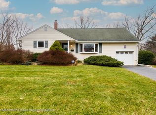 9 Homestead Pl, Holmdel, NJ 07733