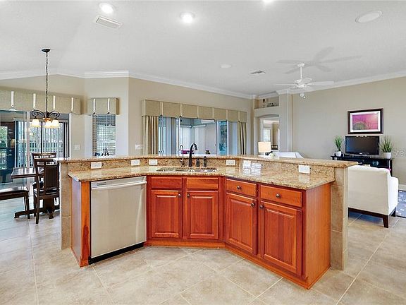 5th image of 1715 Lorelei Ln