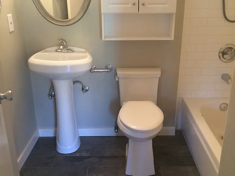 2819 NE Flanders St #3 — Photo 16