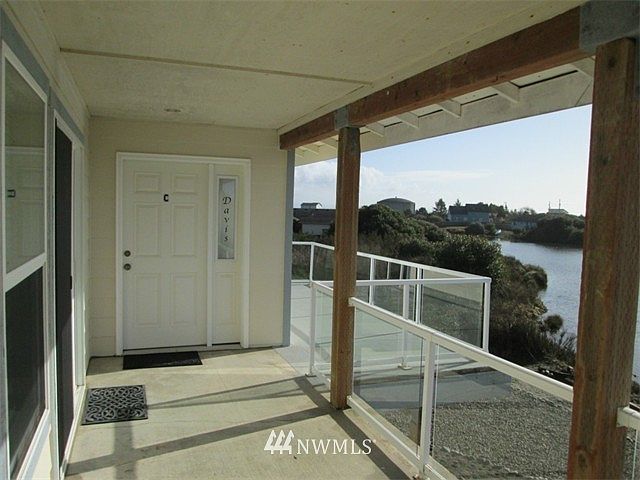 1st image of 959 Wawona Avenue SW #C