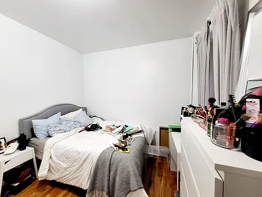 Rented by Douglas Elliman | media 2