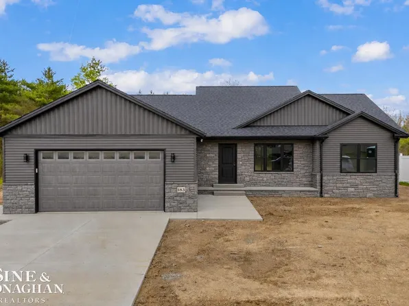 183 Nevada Ave, Marysville, MI 48040