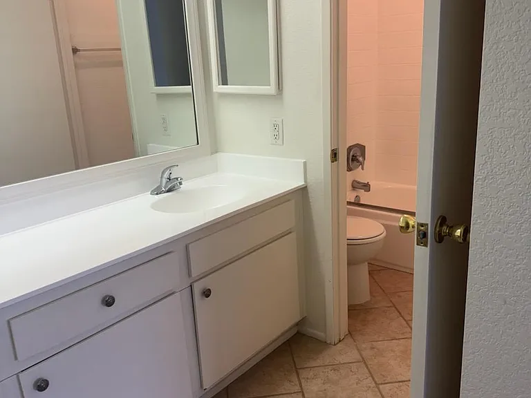 44526 La Paz Rd — Photo 7