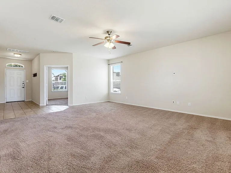 9701 Raeburn Ct — Photo 3