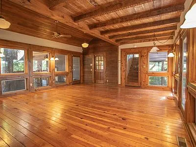 3 bed, 2780 sqft, $2,300 — Photo 4