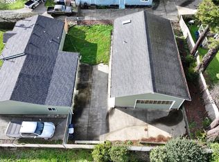 908 Easy St, Brookings, OR 97415