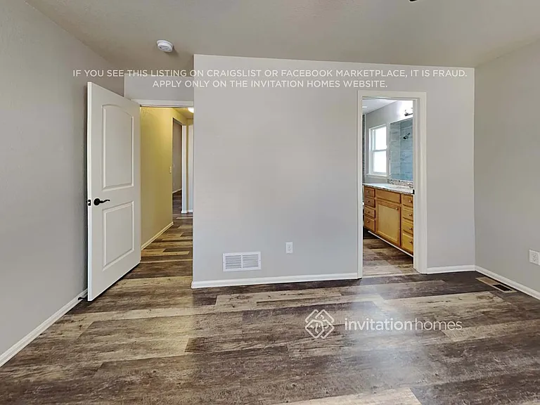 4762 Justeagen Dr — Photo 8