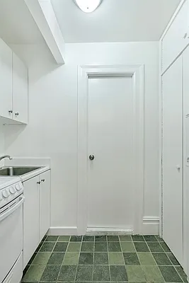 Rented by Corcoran | media 8