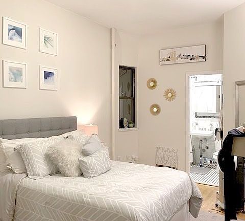 3rd image of 211 E 34th St #3D