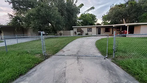 301 Hope Cir Photo 1