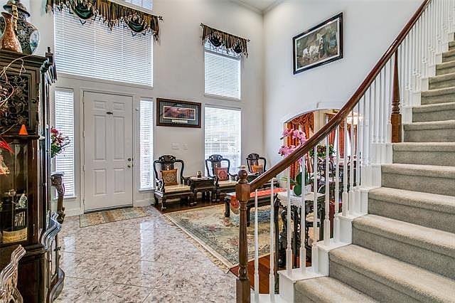 1st image of 1520 Dimmit Dr