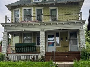 3225 N 24th Pl, Milwaukee, WI 53206