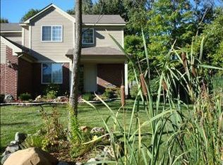 31884 Alameda Dr, Farmington Hills, MI 48336