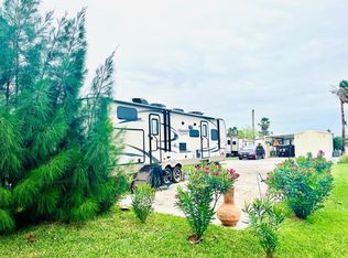 542 W Clam Cir, Port Isabel, TX 78578