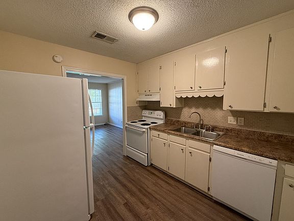 5th image of 5820 Sanders Ave #H