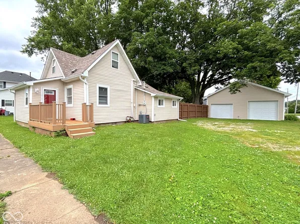 311 S B St, Thorntown, IN 46071