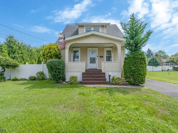 110 Parker St, Middlesex Boro, NJ 08846