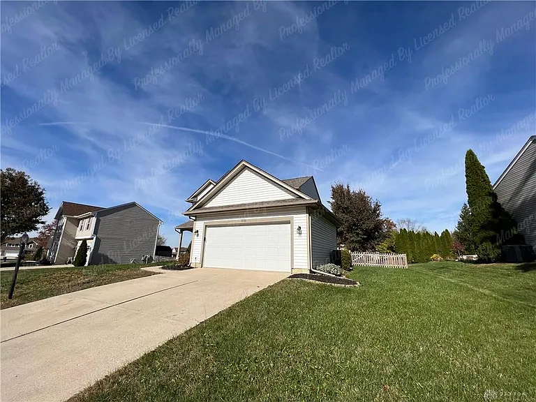 1131 Windsong Trl — Photo 2