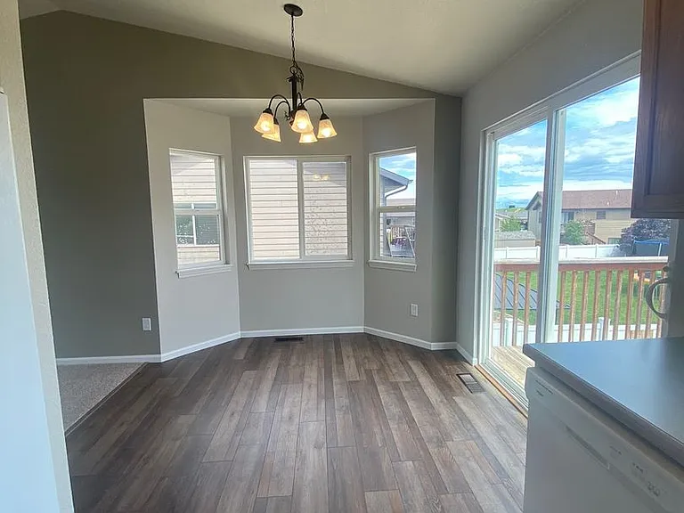 6587 Cambridge Pl — Photo 7