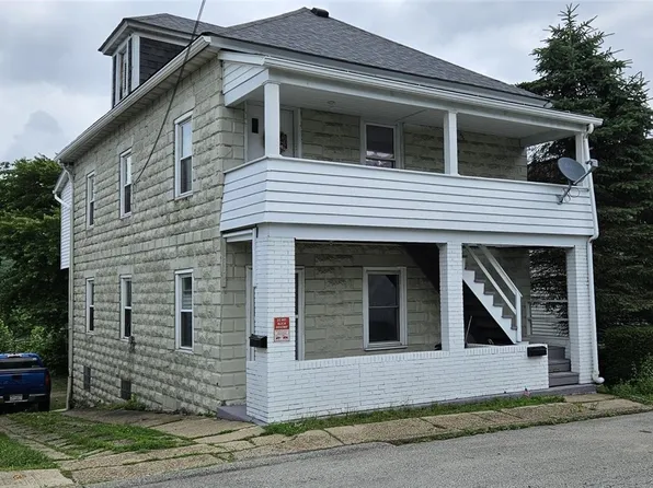 328-328A Chestnut St, Vandergrift, PA 15690