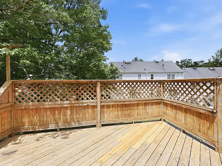 961 Saint Marys St — Photo 31