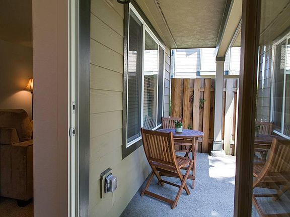 4th image of 9212 SW Mandamus Ct