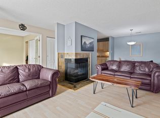 1925 Saddleback Rd NW, Edmonton, AB T6J5M9