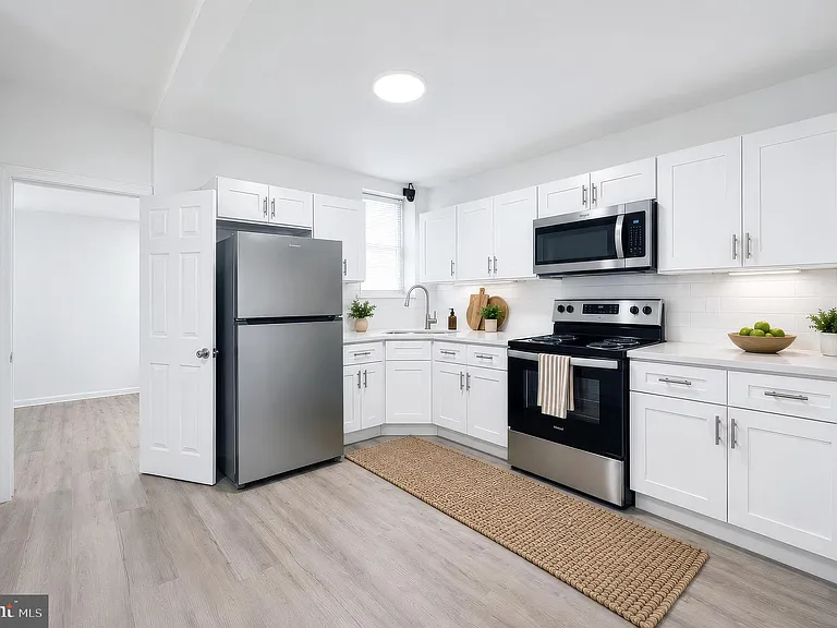 5829 Crittenden St — Photo 3